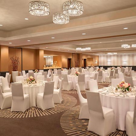 Courtyard By Marriott Toronto Downtown Hotel Ngoại thất bức ảnh