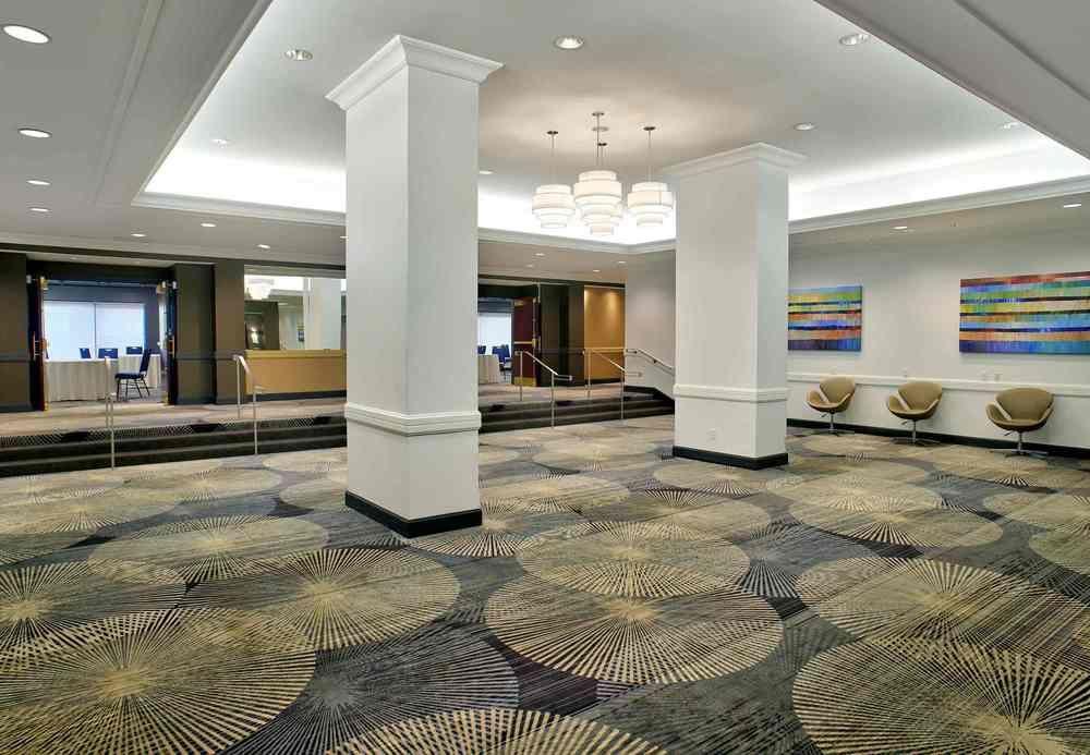 Courtyard By Marriott Toronto Downtown Hotel Ngoại thất bức ảnh