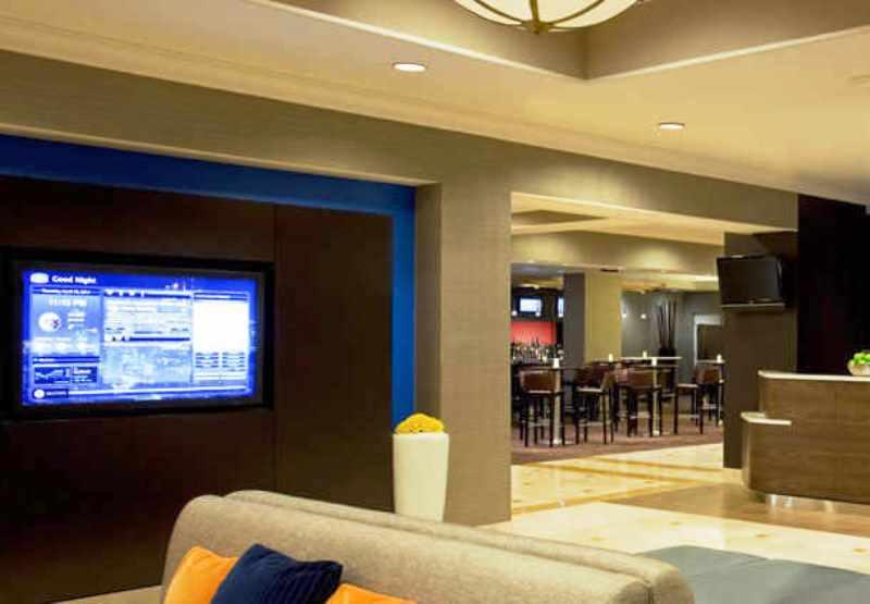 Courtyard By Marriott Toronto Downtown Hotel Ngoại thất bức ảnh