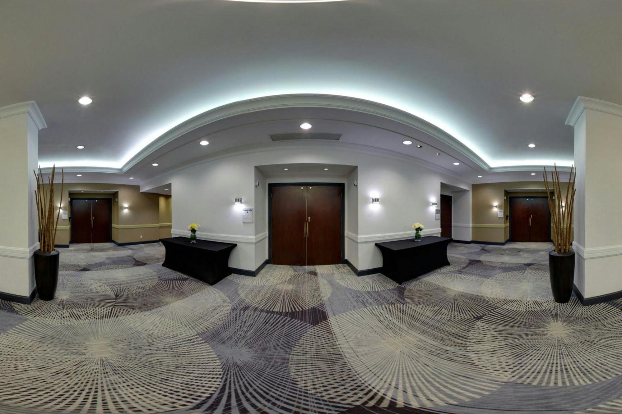 Courtyard By Marriott Toronto Downtown Hotel Ngoại thất bức ảnh