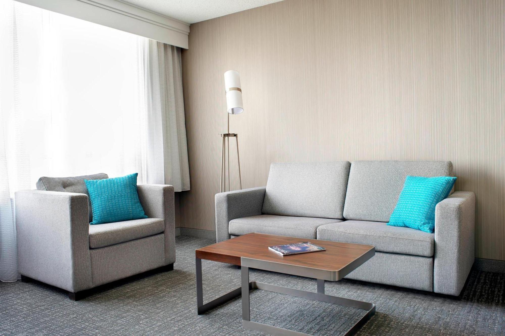 Courtyard By Marriott Toronto Downtown Hotel Ngoại thất bức ảnh