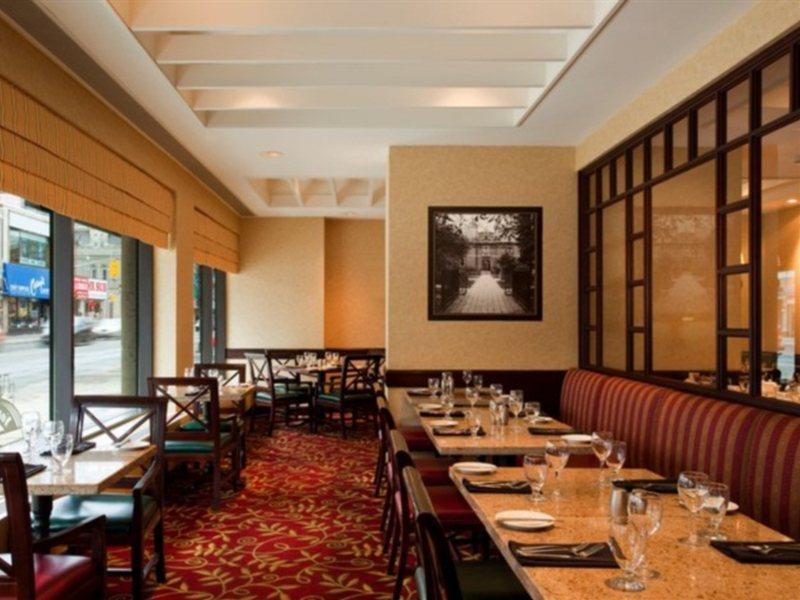Courtyard By Marriott Toronto Downtown Hotel Ngoại thất bức ảnh